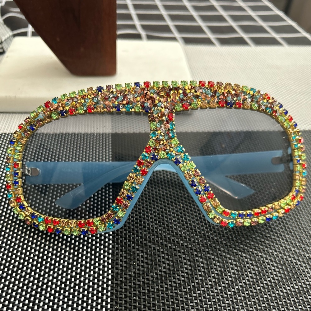 Bling me out blue shades